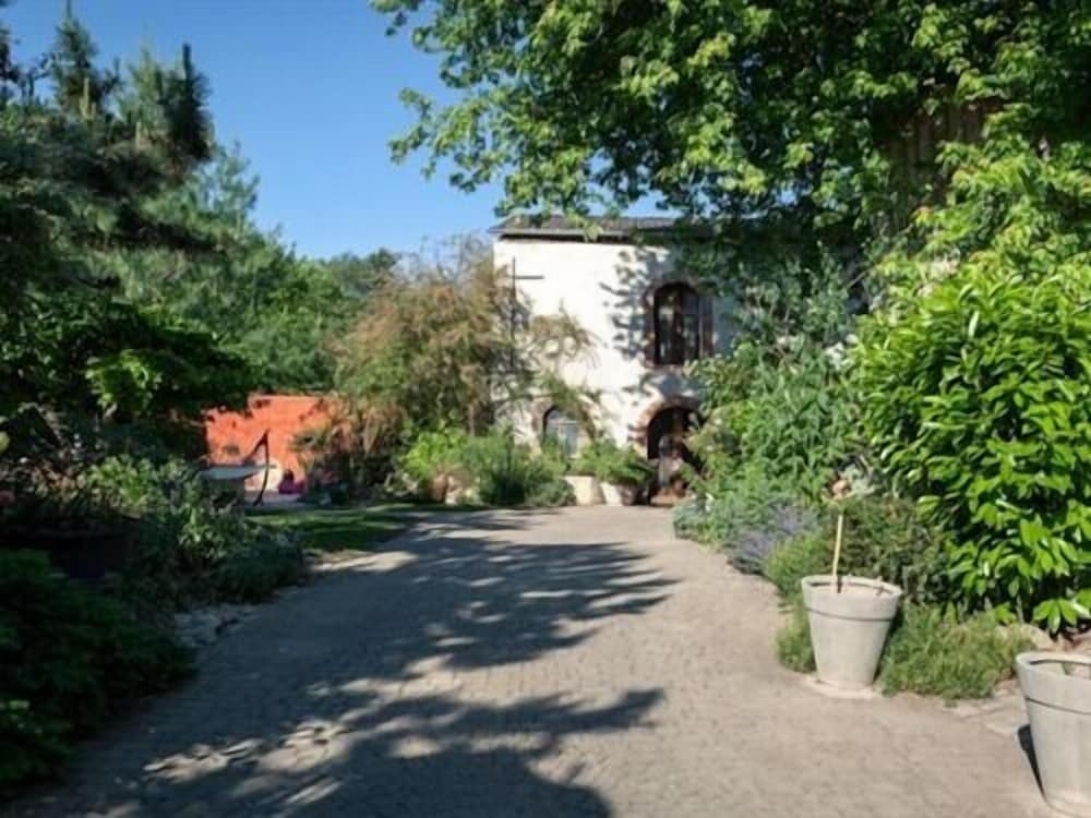 Le Corrigot,Marne>>Epernay,3 star