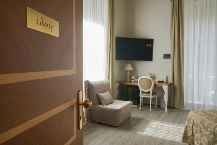 hotel genova liberty