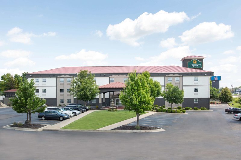 La Quinta Inn & Suites By Wyndham Blue Springs