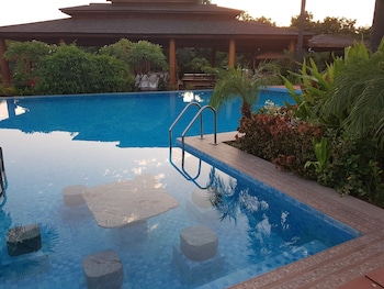 Famous Hotel Bagan,In Nyaung-U,3 star