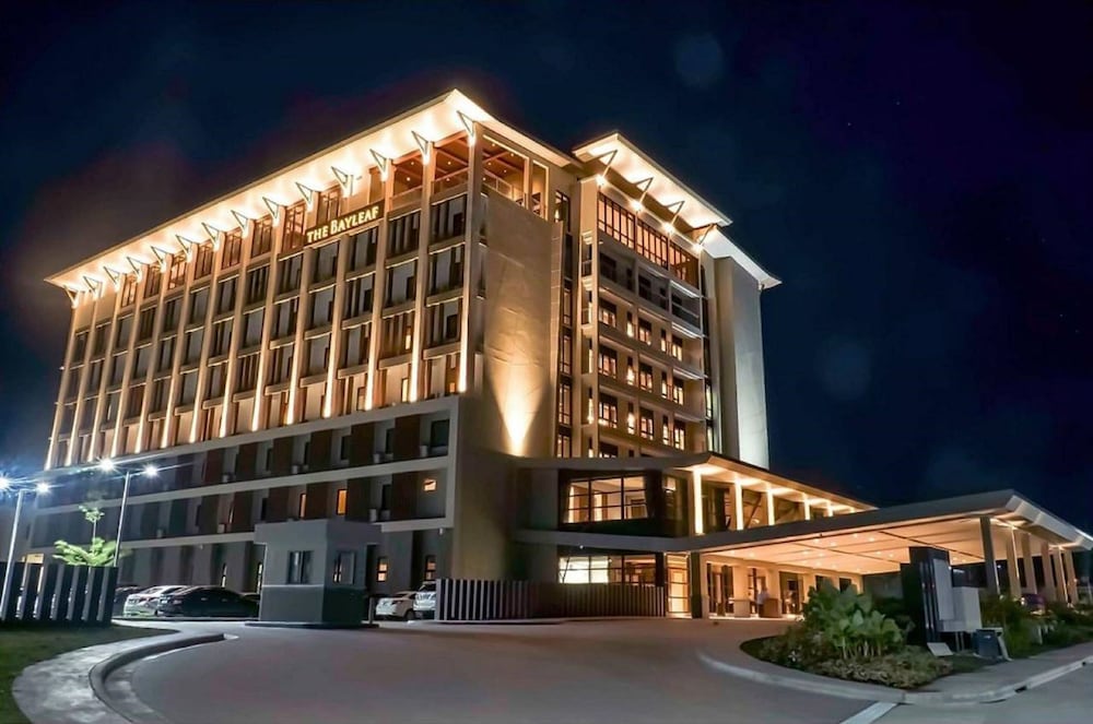 The Bayleaf Cavite,Cavite>>Alabang,4 star