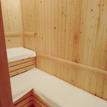 Queen's Hotel Chitose,New Chitose Airport>>Chitose,3 star