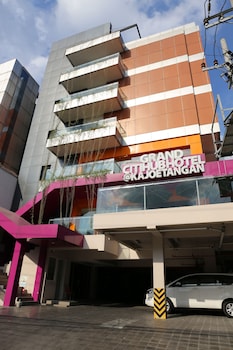grand citihub hotel kajoetangan