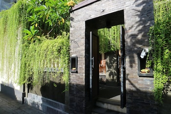 Pondok 3 Mertha,Kuta>>Bali,2 star