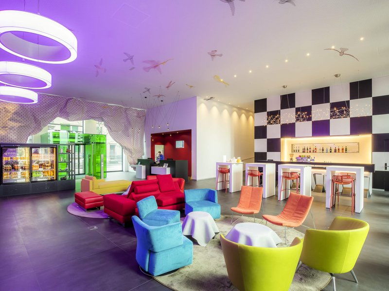 Ibis Styles Basel City,Heiliggeistkirche>>Basel,3 star