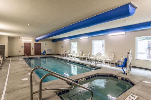 Cobblestone Hotel & Suites - Erie,Pennsylvania>>Erie,3 star