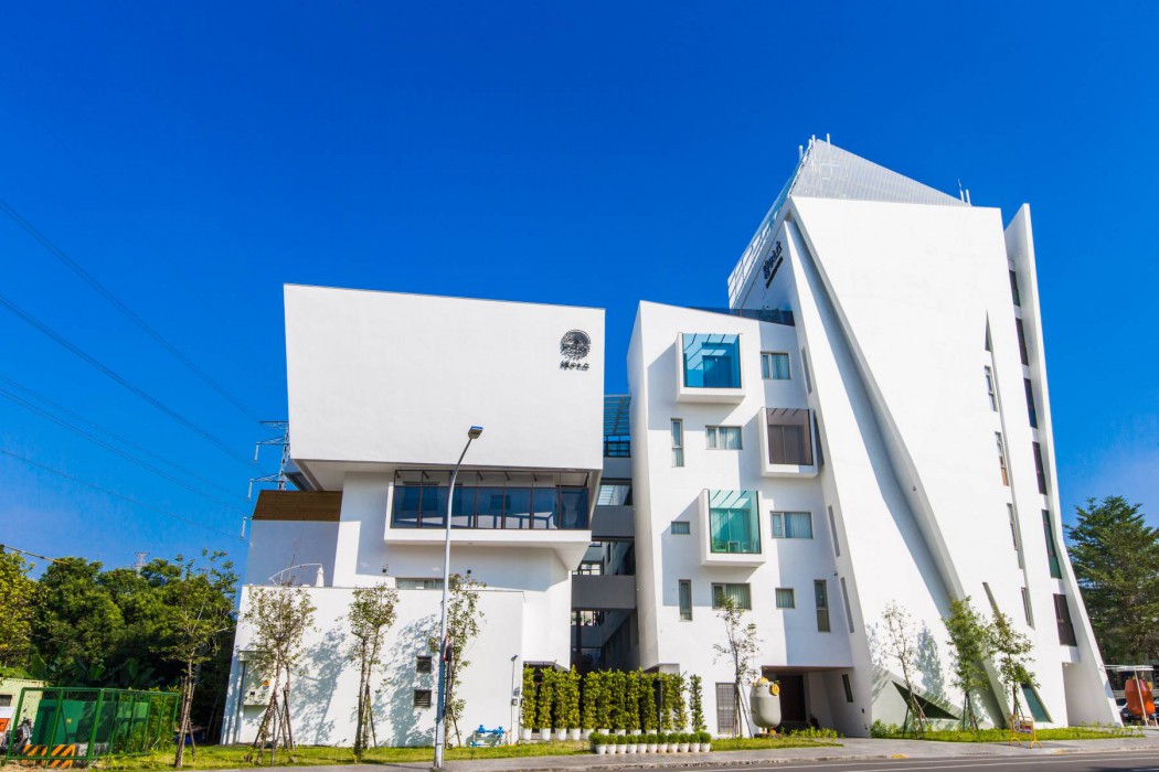 sun dialogue hotel by cosmos creation