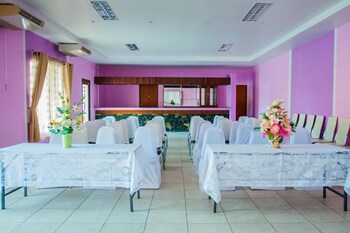 Siam Boutique,Buri Ram>>Ban Bu Lamduan,2.5 star