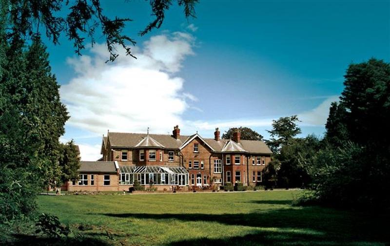 Burn Hall Hotel