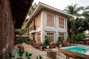 House Of Passion Amphawa,Ban Prok>>Amphawa,3.5 star