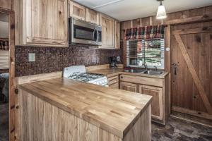 Canyon Cabins,Sierra Vista>>Ruidoso,3 star