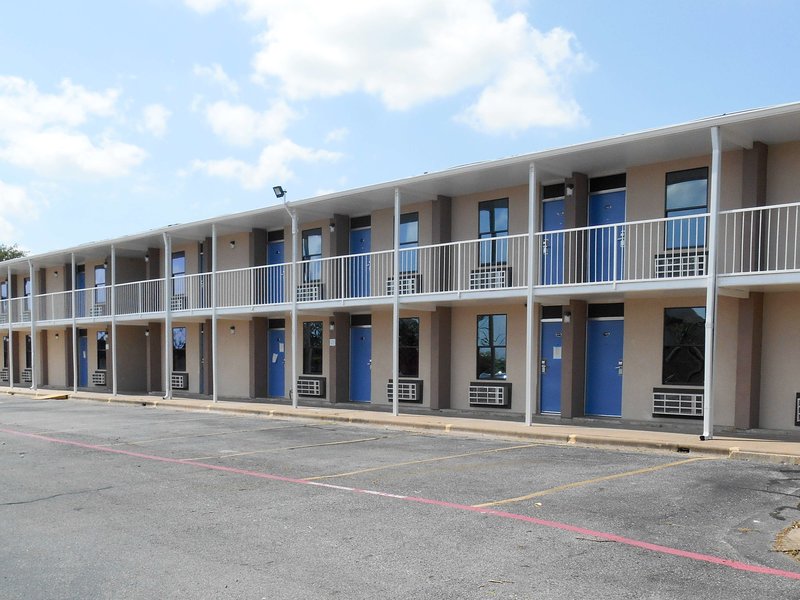 Motel 6 Sherman, Tx,Near Austin College,2 star