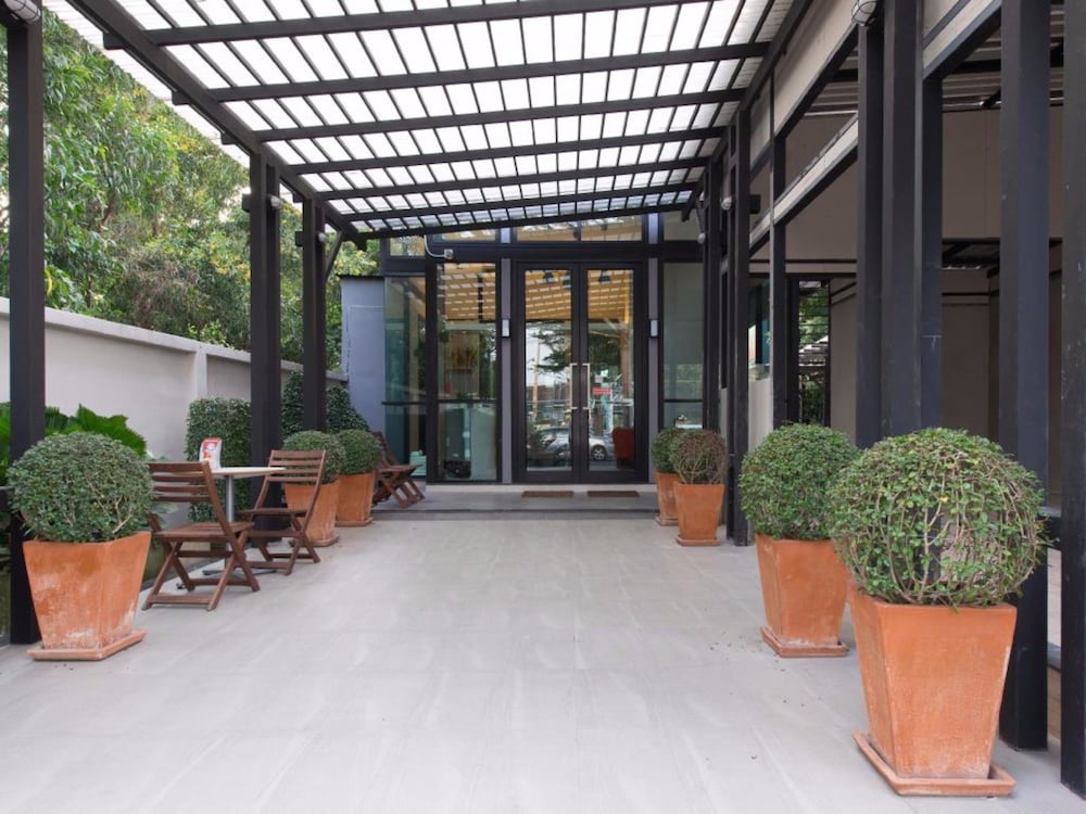 Woodroof Residence Rangsit,Bangkok>>Ban Talat Rangsit,3 star