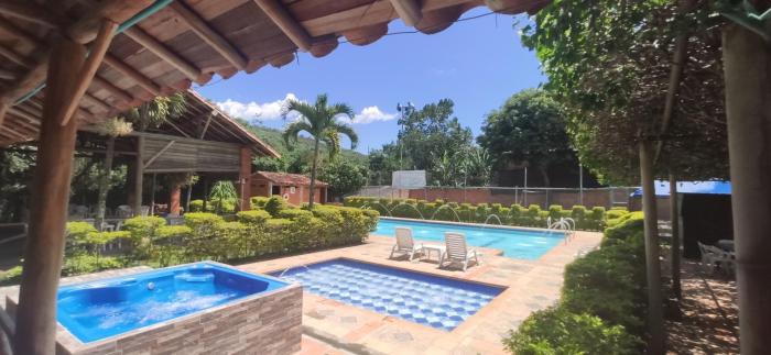Hotel Ruitoque Campestre,San Gil>>Bucaramanga,3 star