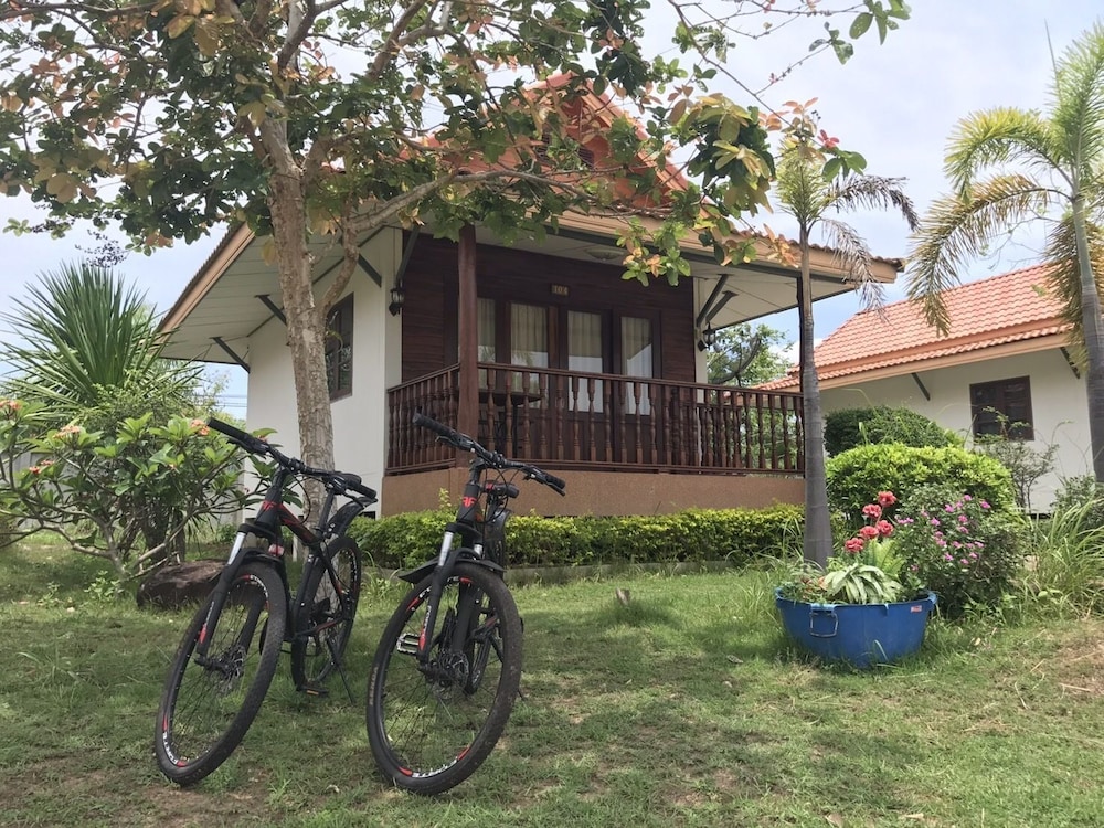 Plaifah Resort Ubon,Ubon Ratchathani Province>>Pho Sai,3 star