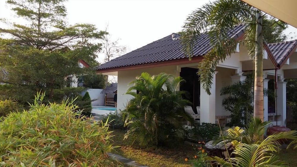bamboo resort