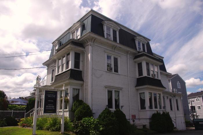 Le Chateau Du Lac,Sainte-Catherine-De-Hatley>>Magog,3 star