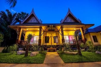 dusit phuphaya resort