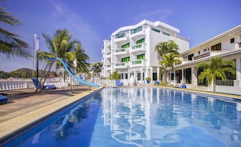 Vitalis White Sands,Burgos>>Bantay,3 star