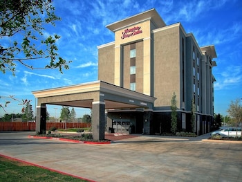hampton inn and suites moore
