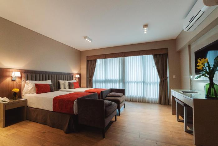 arc arenales studios and suites