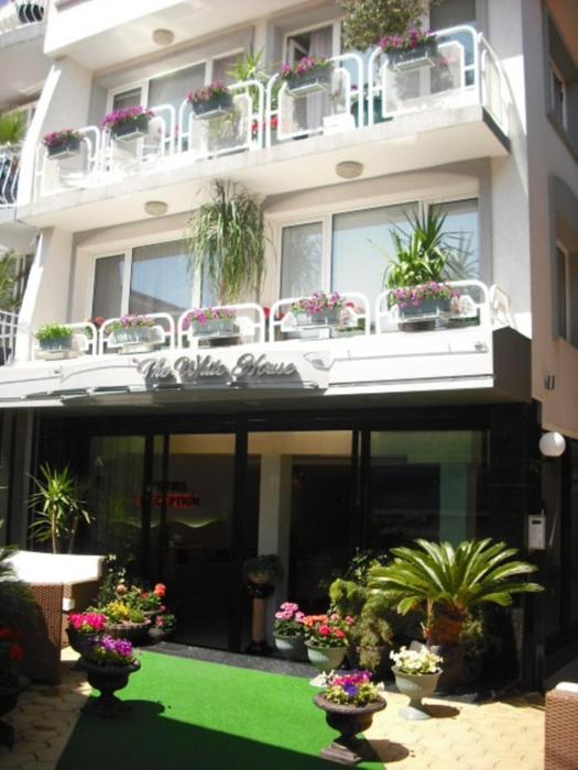 the white house guest house