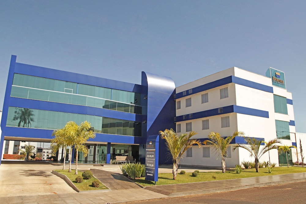 Bernal Hotel Economico,Uberlandia>>Ituiutaba,3 star
