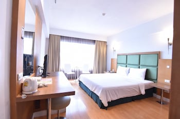 mayflower grande hotel hat yai
