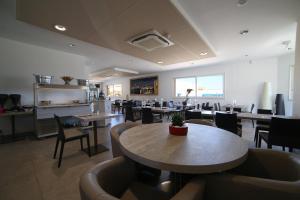Hotel Restaurant Les Pielettes,Le Rove>>Bouches-Du-Rhône,2 star