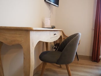 Logis Hotel Vannes Nord Le Clos Des Hortensias,Meucon>>Locqueltas,2 star