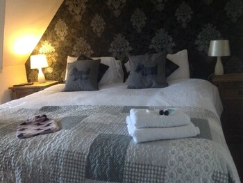 the hopetoun arms hotel
