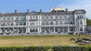 royal grosvenor hotel