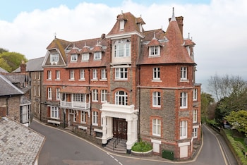 the valley of rocks hotel