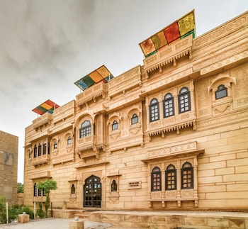 Jaisalmer Hostel Crowd