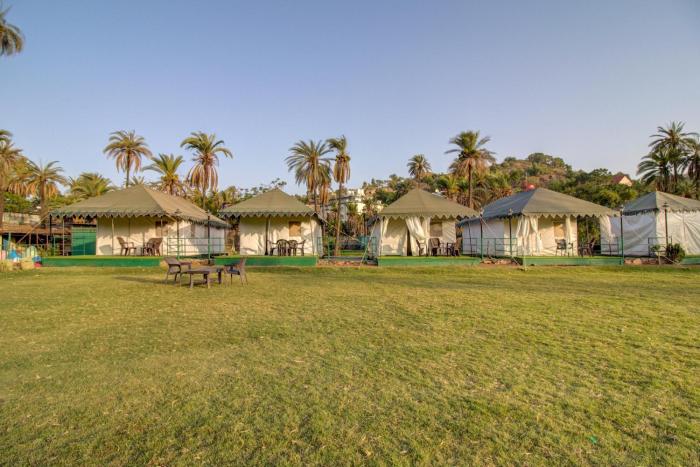 Royal Garden Retreat,Mount Abu>>Abu Road,3 star