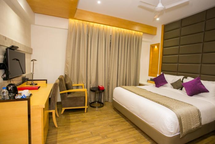 Hotel Varju Villa,Near Ahar Museum,3 star