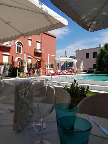 hotel palatium mari