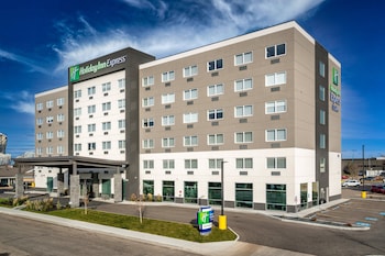 holiday inn express and suites brandon by ihg