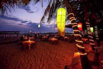 International Beach Hotel And Restaurant,Meetiyagoda>>Hikkaduwa,3 star