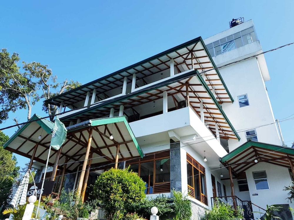 Lakshmis Hotel,Badulla>>Ambewella,3 star