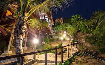 happy elephant bungalows