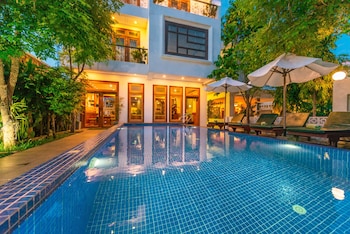 Vid Angkor Boutique,Preah Sangreach Tep Vong St,4 star