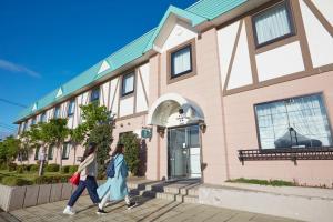Hotel Folkloro Takahata,Takahata>>Kawanishi,3 star
