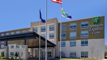 holiday inn express and suites southgate detroit