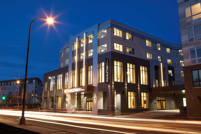 hilton garden inn minneapolis university area