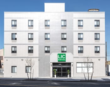 Lic Hotel,Long Island>>Brooklyn,3.5 star