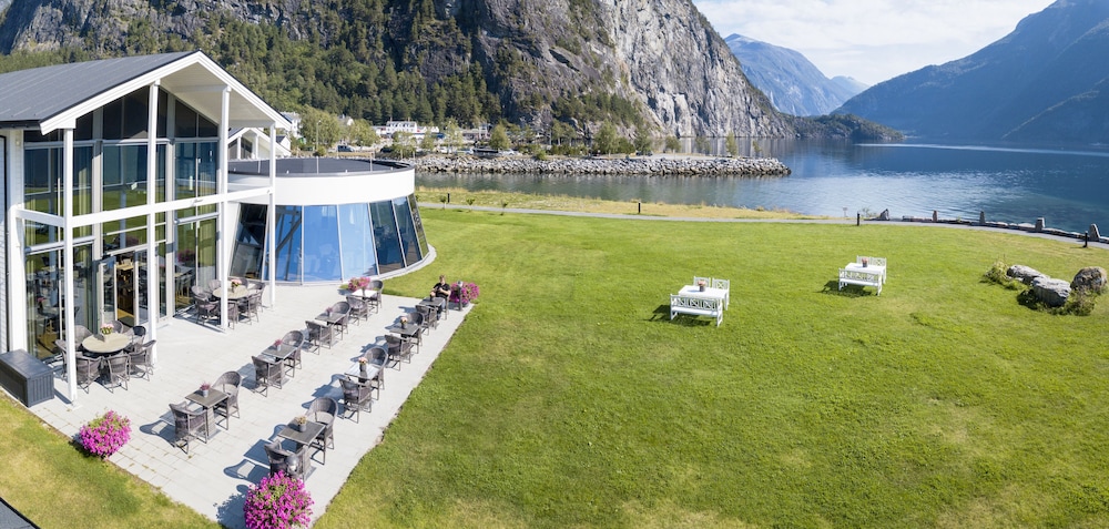 Valldal Fjordhotell - By Classic Norway Hotels,Geiranger>>Eidsdal,4 star