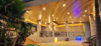 mcroyal hotel