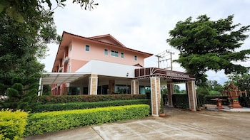 Khunyuw Hotel