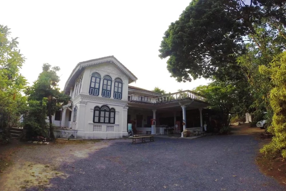 Surachet At 257 Boutique House,Phuket>>Kathu,3 star